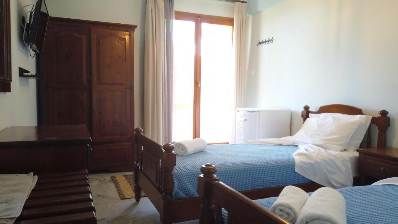 Fistiki Rooms Agia Marina  Exterior photo