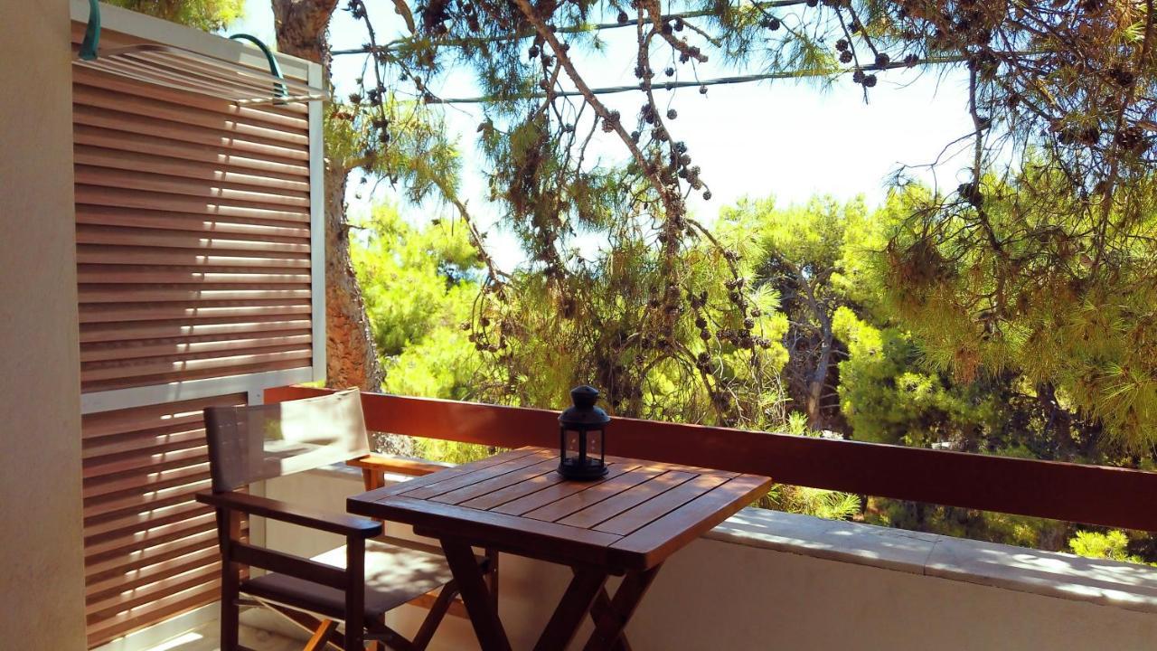 Fistiki Rooms Agia Marina  Exterior photo