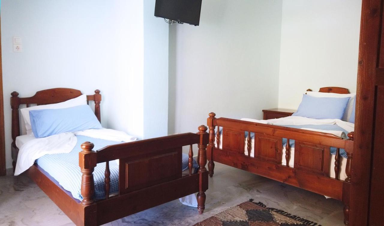 Fistiki Rooms Agia Marina  Exterior photo