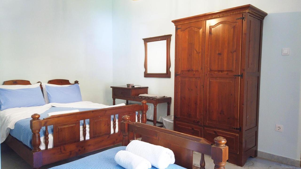 Fistiki Rooms Agia Marina  Exterior photo