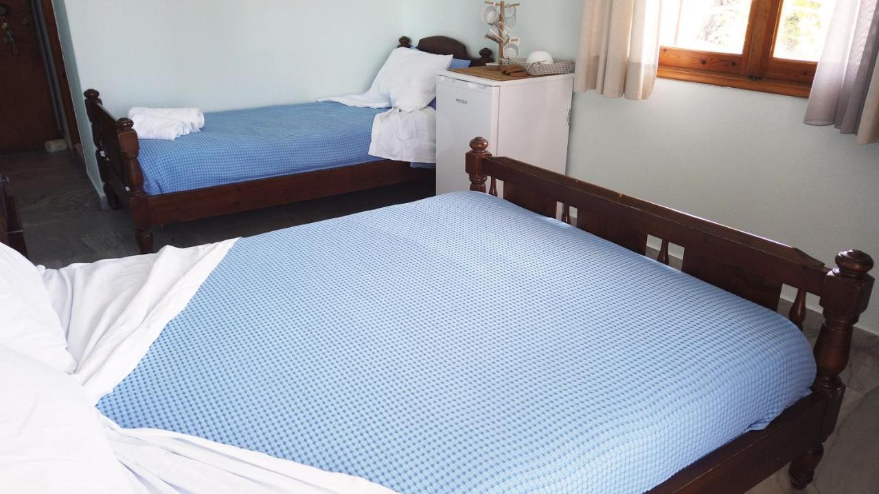 Fistiki Rooms Agia Marina  Exterior photo